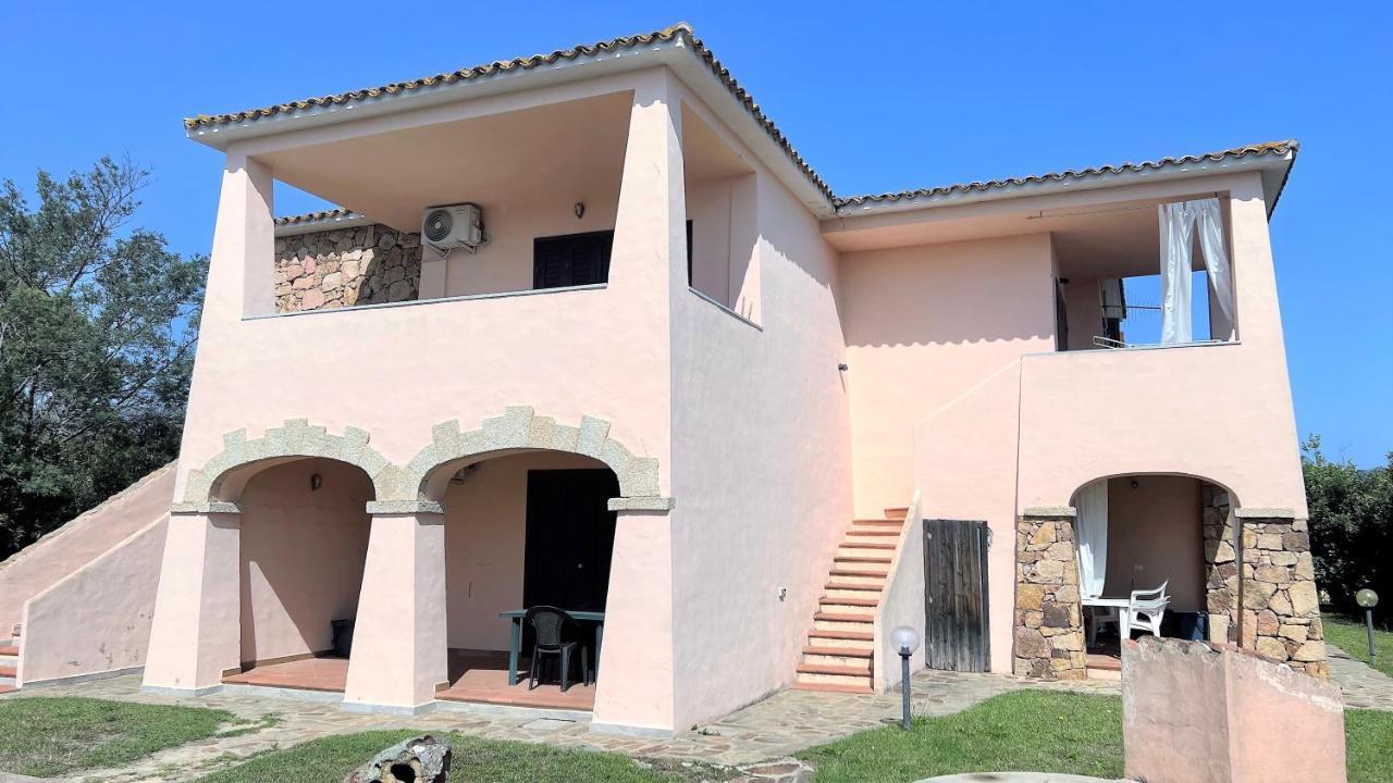 Iss Travel, Le Carrube Two Bedrooms Apartments With Air Conditioning San Teodoro  Exterior photo